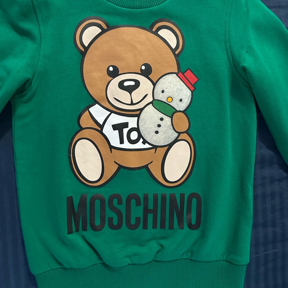 Moschino sweater